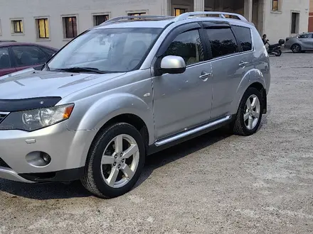 Mitsubishi Outlander 2009 года за 7 500 000 тг. в Караганда