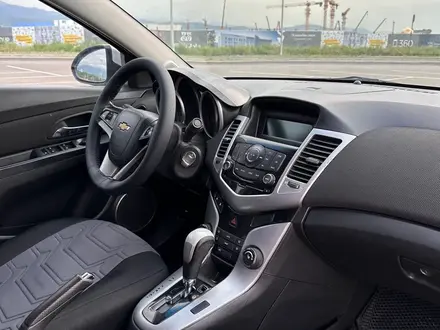 Chevrolet Cruze 2012 года за 3 200 000 тг. в Алматы – фото 27