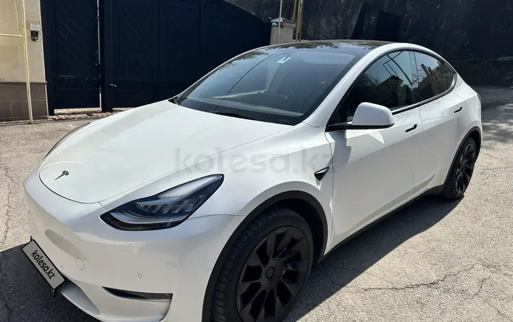 Tesla Model Y 2021 года за 17 000 000 тг. в Алматы