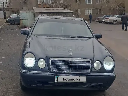Mercedes-Benz E 280 1996 года за 3 000 000 тг. в Павлодар