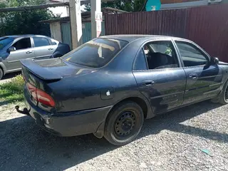 Mitsubishi Galant