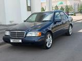 Mercedes-Benz C 280 1995 года за 3 300 000 тг. в Астана – фото 3