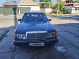 Mercedes-Benz E 230 1990 годаfor850 000 тг. в Жаркент