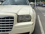 Chrysler 300C 2005 годаүшін5 500 000 тг. в Алматы – фото 4