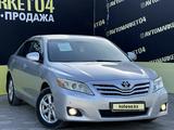 Toyota Camry 2011 года за 7 290 000 тг. в Актобе – фото 3