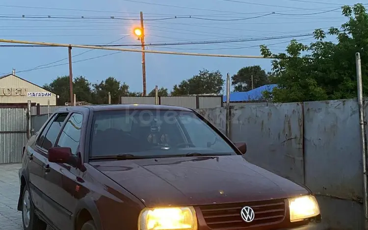 Volkswagen Vento 1994 года за 850 000 тг. в Актобе