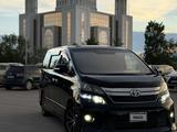 Toyota Vellfire 2013 года за 6 000 000 тг. в Актобе