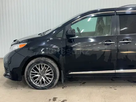 Toyota Sienna 2016 года за 12 061 200 тг. в Астана – фото 6