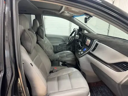 Toyota Sienna 2016 года за 12 061 200 тг. в Астана – фото 9