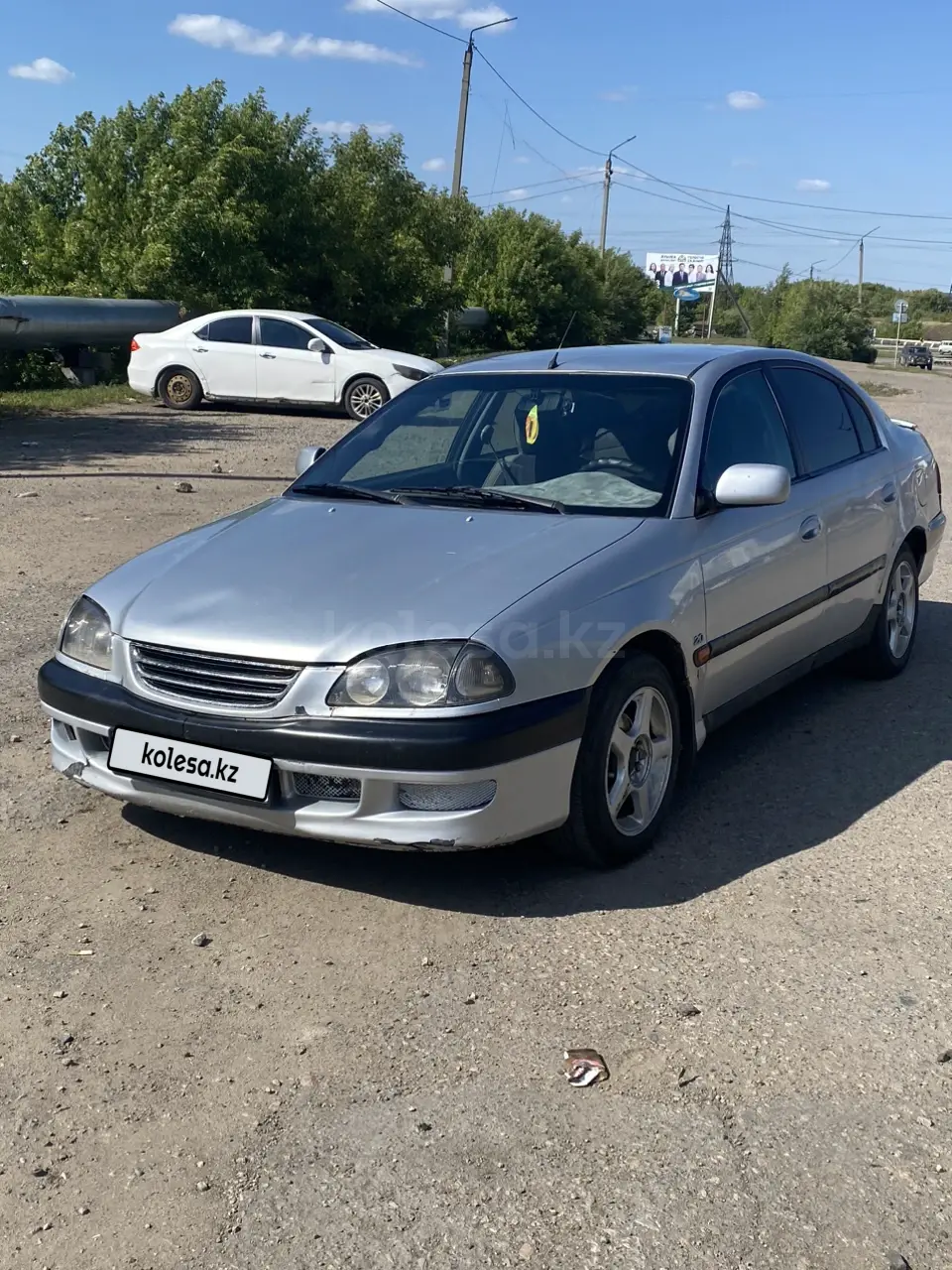 Toyota Avensis, 2000
