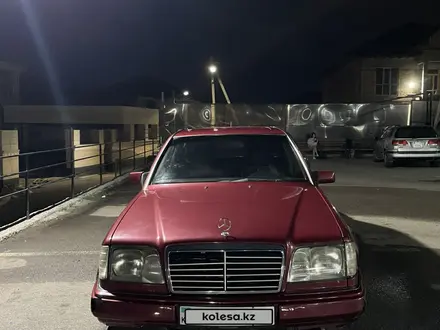 Mercedes-Benz E 280 1994 года за 1 600 000 тг. в Алматы