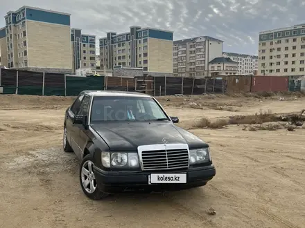 Mercedes-Benz E 230 1991 года за 750 000 тг. в Актау – фото 6