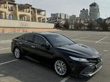 Toyota Camry 2018 года за 16 500 000 тг. в Актау