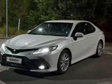 Toyota Camry 2023 года за 15 900 000 тг. в Шымкент