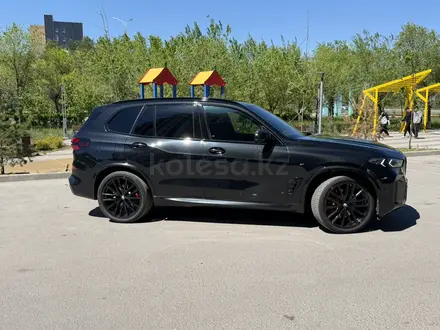 BMW X5 2023 года за 55 000 000 тг. в Караганда – фото 2