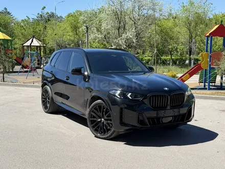 BMW X5 2023 года за 55 000 000 тг. в Караганда