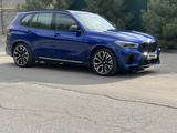 BMW X5 M 2021 года за 55 300 000 тг. в Алматы – фото 2