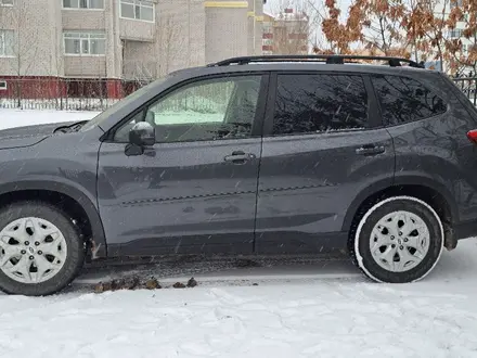 Subaru Forester 2022 года за 13 200 000 тг. в Актобе – фото 3