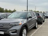 Ford Explorer 2021 года за 11 000 000 тг. в Тбилиси – фото 2