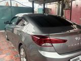 Hyundai Elantra 2018 годаүшін7 300 000 тг. в Шымкент – фото 2