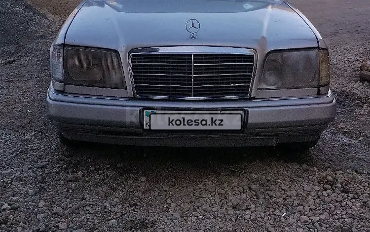 Mercedes-Benz E 220 1993 года за 1 400 000 тг. в Алматы