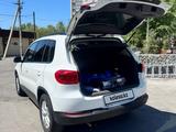 Volkswagen Tiguan 2015 годаүшін7 200 000 тг. в Усть-Каменогорск – фото 5