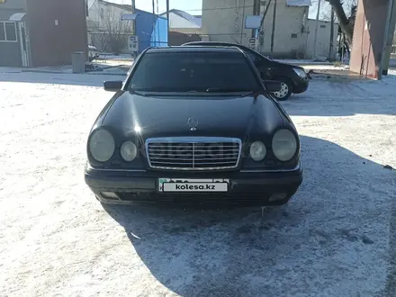 Mercedes-Benz E 280 1997 года за 2 800 000 тг. в Тараз – фото 4