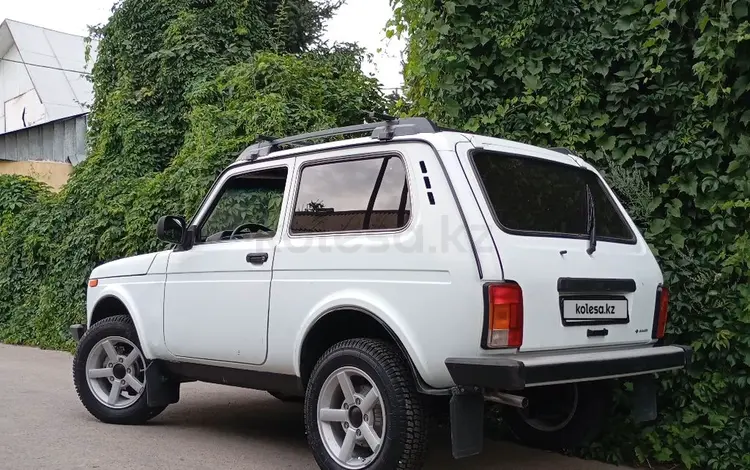 ВАЗ (Lada) Lada 2121 2015 годаfor2 600 000 тг. в Алматы