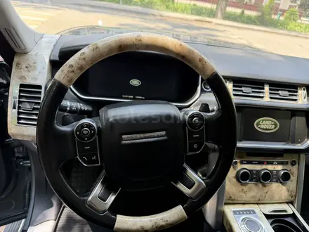 Land Rover Range Rover 2014 года за 23 000 000 тг. в Алматы – фото 17
