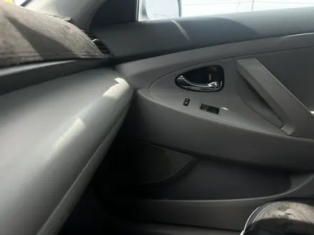 Toyota Camry 2010 года за 5 300 000 тг. в Караганда – фото 22
