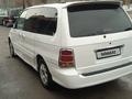 Kia Carnival 2002 года за 1 700 000 тг. в Тараз – фото 2