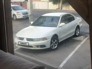 Mitsubishi Galant
