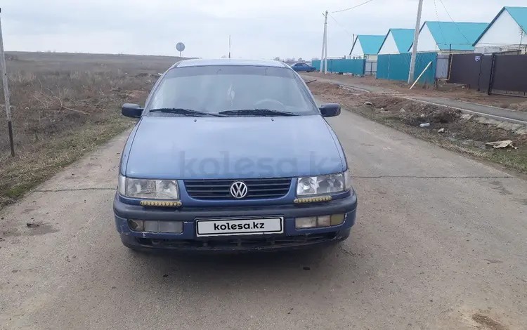 Volkswagen Passat 1995 годаүшін1 500 000 тг. в Уральск