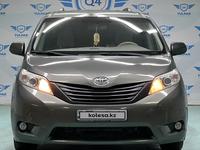 Toyota Sienna 2014 года за 14 000 000 тг. в Астана