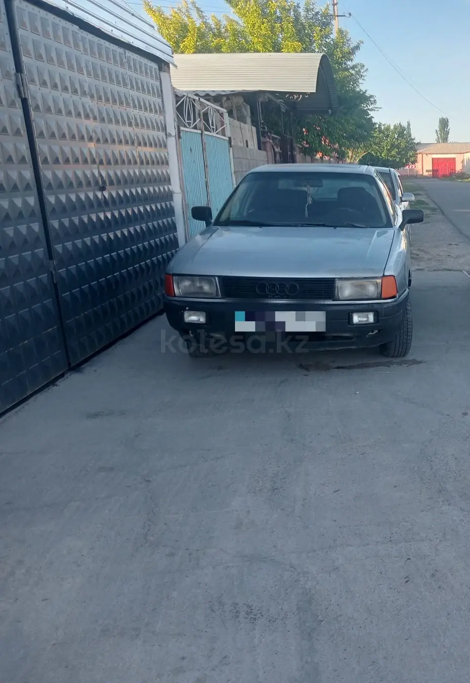 Audi 80, 1990