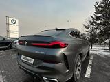 BMW X6 2021 года за 41 500 000 тг. в Алматы – фото 5