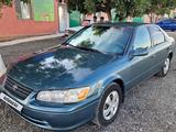 Toyota Camry 2001 годаfor3 300 000 тг. в Шиели – фото 2