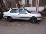 Volkswagen Vento 1994 года за 550 000 тг. в Караганда – фото 2