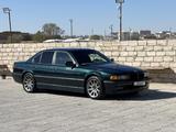 BMW 740 1999 года за 4 800 000 тг. в Жанаозен – фото 2