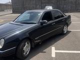 Mercedes-Benz E 320 1996 года за 3 800 000 тг. в Шымкент – фото 4