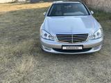 Mercedes-Benz S 350 2007 года за 7 000 000 тг. в Шымкент – фото 2