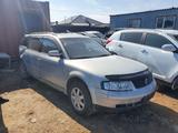 Volkswagen Passat 2003 годаүшін2 222 222 тг. в Атырау