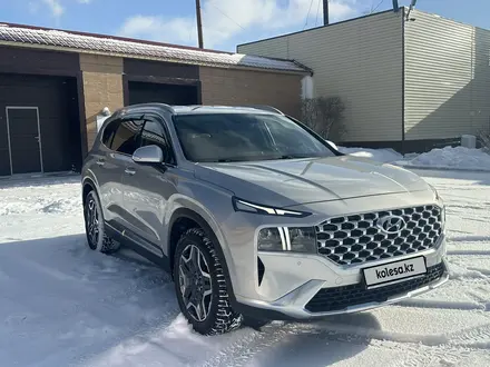 Hyundai Santa Fe 2022 года за 17 200 000 тг. в Караганда – фото 2