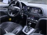 Hyundai Elantra 2019 годаfor8 000 000 тг. в Астана – фото 3