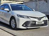 Toyota Camry 2020 годаүшін13 500 000 тг. в Шымкент