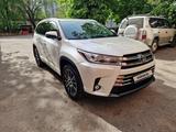 Toyota Highlander 2018 года за 24 500 000 тг. в Алматы