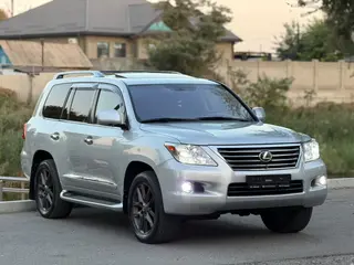 Lexus LX 570