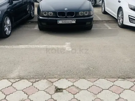 BMW 528 1999 года за 4 500 000 тг. в Алматы – фото 2