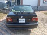 BMW 528 1999 года за 4 500 000 тг. в Алматы – фото 3