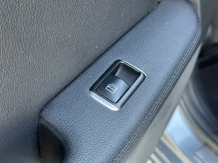 Mercedes-Benz E 200 2011 года за 7 800 000 тг. в Актобе – фото 11